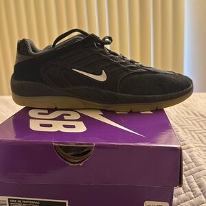 Nike SB Vertebrae